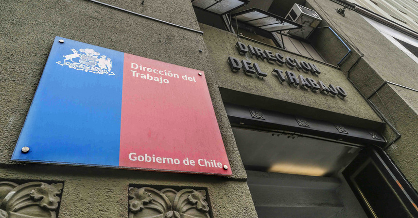 Dirección del Trabajo emite dictamen sobre deberes y derechos laborales durante incendios forestales y catástrofes