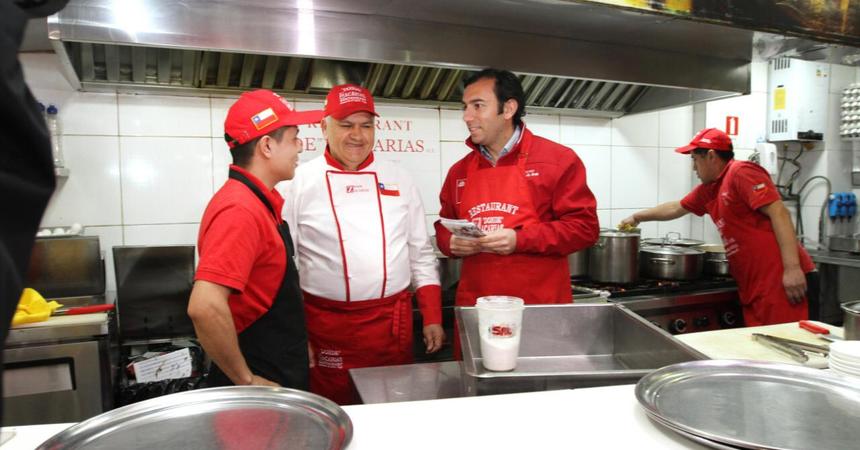 Autoridades llaman a los empleadores a cumplir la entrega de propinas a trabajadores de restaurantes, pubs, fondas y ramadas