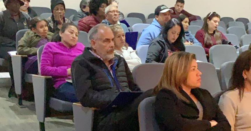 Dirección del Trabajo informa sobre derechos laborales a trabajadores migrantes