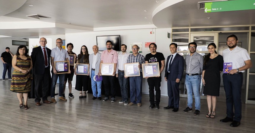 Dirección del Trabajo premió a los ganadores de la XVIII versión del concurso de cuentos “Mi vida y mi trabajo”