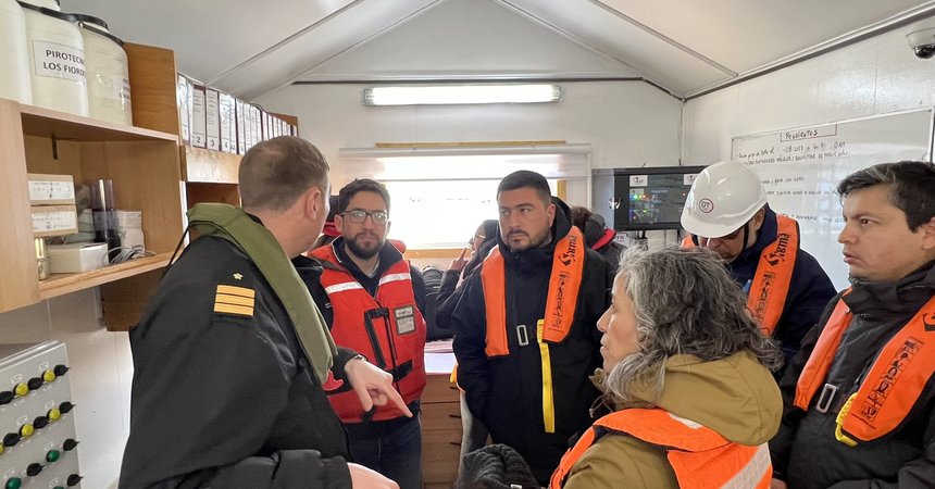 Dirección del Trabajo cuenta con embarcación propia para fiscalizar centros de cultivo de salmones