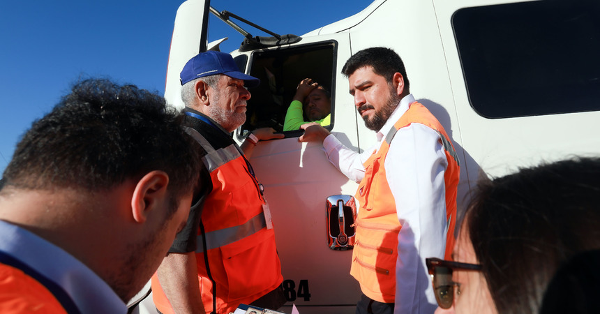 Dirección del Trabajo fiscalizó a choferes de camiones para impedir conducción en carretera bajo efectos de la fatiga