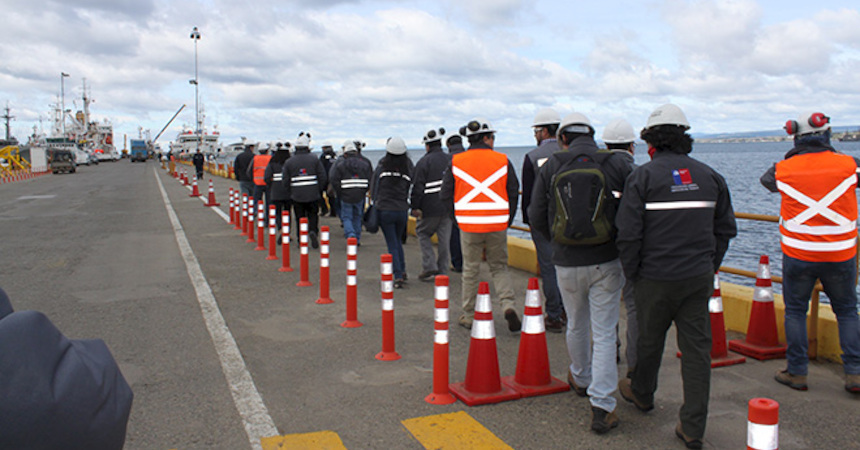 DT participa en acuerdo marítimo en Los Lagos